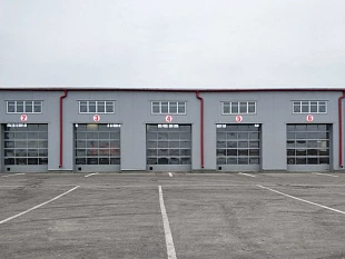 Панорамные секционные ворота Doorhan ISD02 3500x4000 (остекление с перемычками)